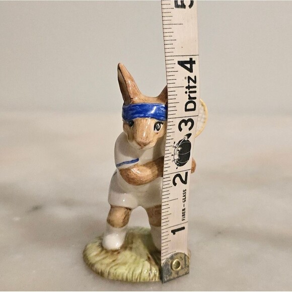 Vintage 1985 Royal Doulton BUNNYKINS ACE TENNIS PLAYER figurine DB42 - Picture 7 of 8